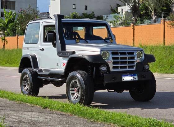 TROLLER T4 3.0 TETO RÍGIDO 16V TURBO ELETRONIC DIESEL 2P MANUAL